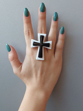 Anello doppia croce bianco e nero