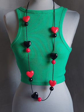 Collana punto e virgola cuore 3d nero e rosso