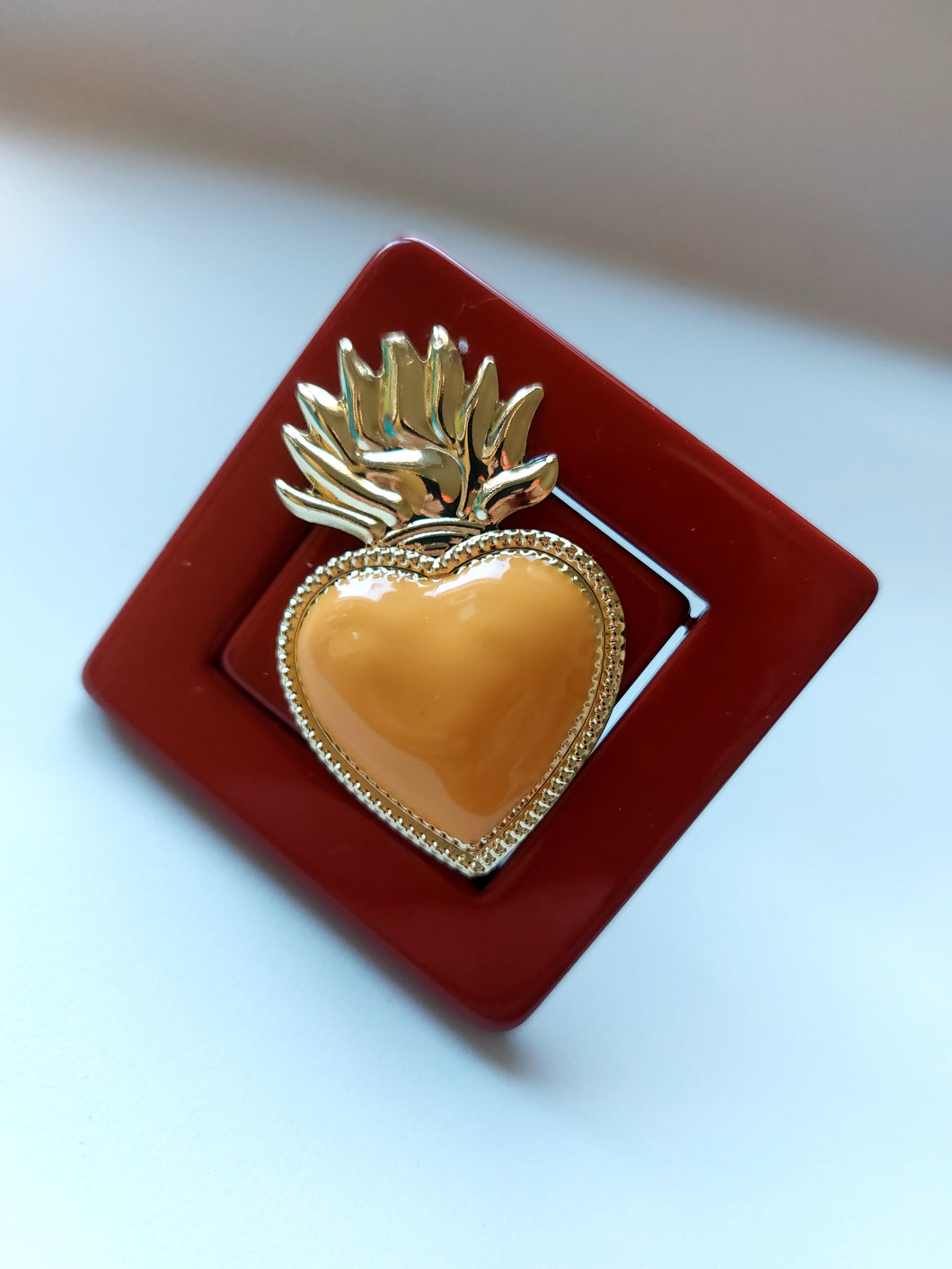 Anello cuore sacro  rombo in bordeaux e cuore ocra