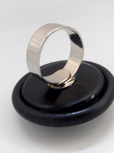 Carica l&#39;immagine nel visualizzatore di Gallery, Anello Cuore fiore