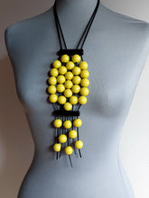 Carica l'immagine nel visualizzatore di Gallery, Collana ananas lime