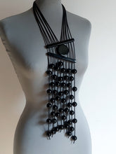 Carica l'immagine nel visualizzatore di Gallery, Collana Sol Levante total black
