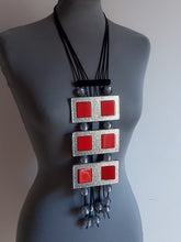 Carica l'immagine nel visualizzatore di Gallery, Collana silver e red