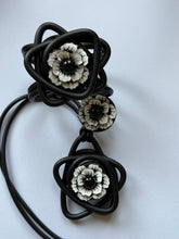 Carica l'immagine nel visualizzatore di Gallery, Set rose bianco e nero