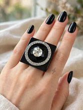 Carica l'immagine nel visualizzatore di Gallery, Anello piramide diamond