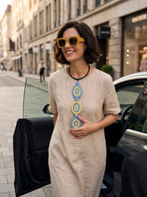 Carica l'immagine nel visualizzatore di Gallery, Collana uovo celeste e giallo