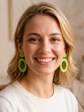 Carica l'immagine nel visualizzatore di Gallery, Orecchini uovo verde