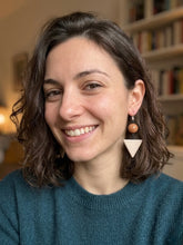 Carica l'immagine nel visualizzatore di Gallery, Orecchini Balance avorio e salmone