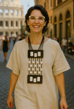 Carica l'immagine nel visualizzatore di Gallery, Collana Mater bianco e nero