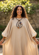 Carica l'immagine nel visualizzatore di Gallery, Collana Le Pera i colori della terra marrone ,avorio,beige,cammello