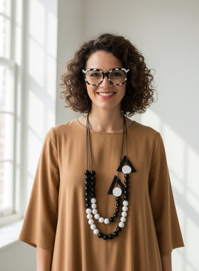 Collana inversione di marcia bianco e nero