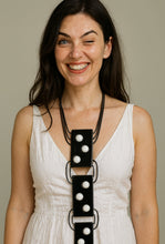 Carica l&#39;immagine nel visualizzatore di Gallery, Collana Domino Bianco e nero
