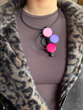 Carica l'immagine nel visualizzatore di Gallery, Collana Armonic Rosa Viola Fuxia