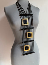 Carica l&#39;immagine nel visualizzatore di Gallery, Collana Pica oro e nero