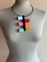 Carica l'immagine nel visualizzatore di Gallery, Collana Slim minimal multicolor