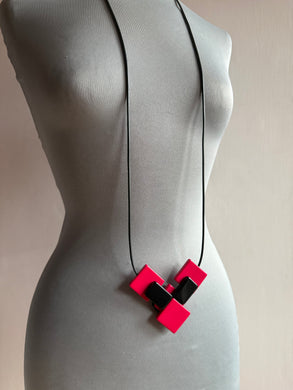 Collana Trasformers Fuxia