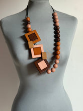 Carica l&#39;immagine nel visualizzatore di Gallery, Collana escalation i colori della terra 1