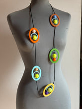 Carica l'immagine nel visualizzatore di Gallery, Collana Uovo multi screen