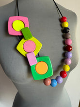 Carica l'immagine nel visualizzatore di Gallery, Collana Escalation multicolor
