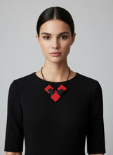 Carica l&#39;immagine nel visualizzatore di Gallery, Collana Transformers Fuxia