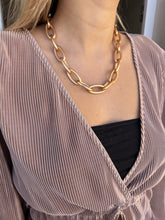 Carica l'immagine nel visualizzatore di Gallery, Collana girocollo catena oro opaco