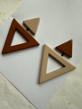 Carica l&#39;immagine nel visualizzatore di Gallery, Orecchini tria avorio e caramello