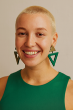 Carica l&#39;immagine nel visualizzatore di Gallery, Orecchini tria verde chiaro e scuro