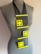 Carica l'immagine nel visualizzatore di Gallery, Collana Pica yellow