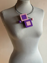 Carica l'immagine nel visualizzatore di Gallery, Collana Switch rosa antico e viola