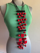 Carica l'immagine nel visualizzatore di Gallery, Collana Himalaya Red passion