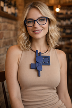 Carica l'immagine nel visualizzatore di Gallery, Collana Interceptor blu navy