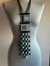 Carica l'immagine nel visualizzatore di Gallery, Collana Scrambler verde e grigio chiaro