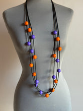 Carica l'immagine nel visualizzatore di Gallery, Collana l’economica arancio e viola