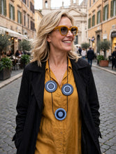 Carica l'immagine nel visualizzatore di Gallery, Collana Pois blu e carta da zucchero