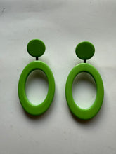 Carica l'immagine nel visualizzatore di Gallery, Orecchini uovo verde