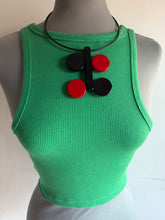 Carica l'immagine nel visualizzatore di Gallery, Collana black jack rosso e nero