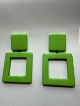 Carica l'immagine nel visualizzatore di Gallery, Orecchini quadro verde