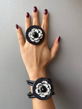 Carica l'immagine nel visualizzatore di Gallery, Parure Flower fantasy black &amp;white