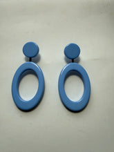 Carica l'immagine nel visualizzatore di Gallery, Orecchini uovo celesti