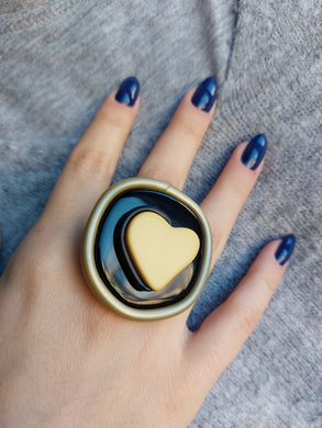 Anello cuore giallo e nero