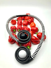 Carica l'immagine nel visualizzatore di Gallery, Collana madame bianco e nero